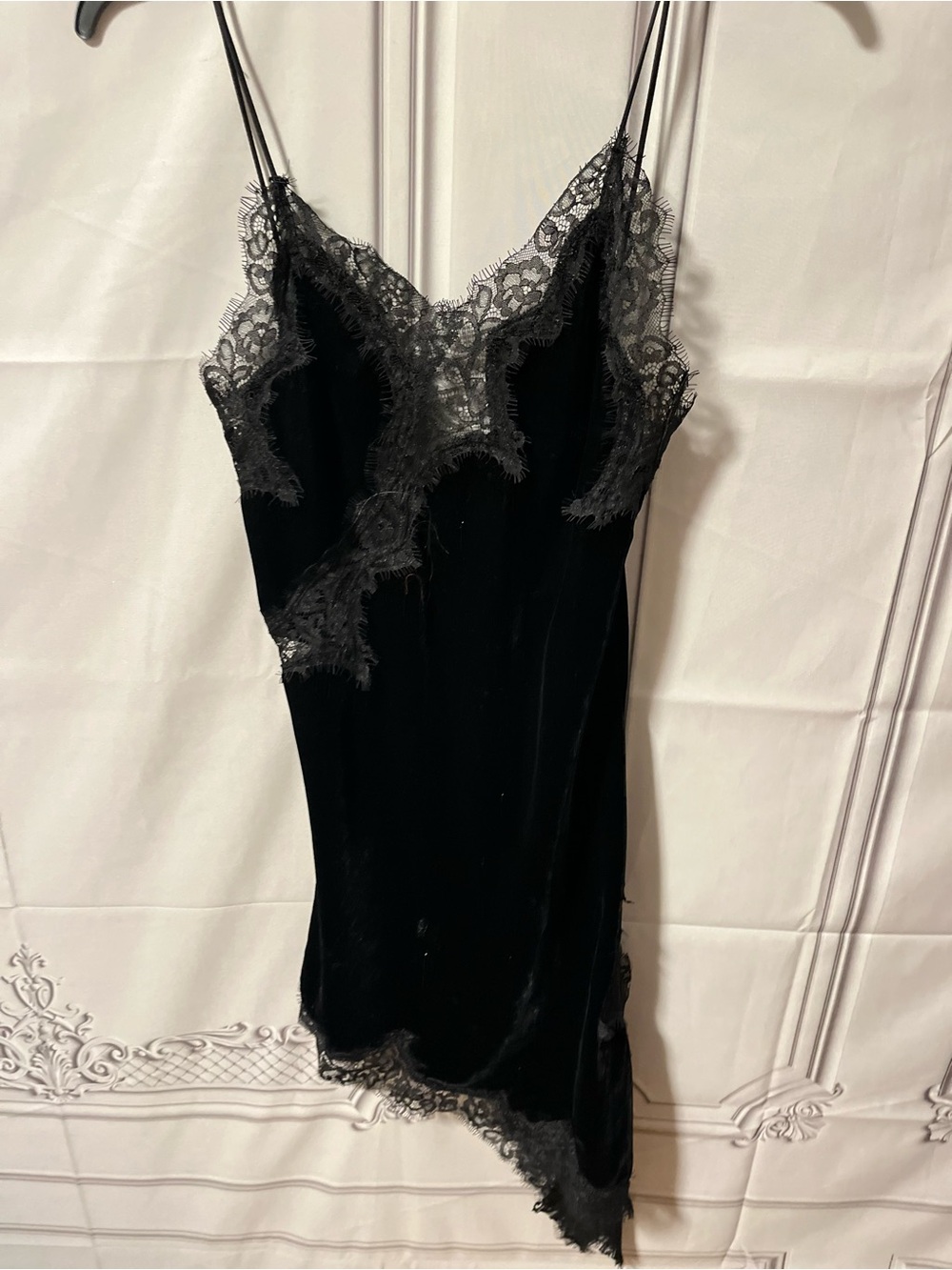 TREND /HOLIDAY NEW ZARA ASYMMETRIC VELVET LACE DRESS M
🚨FINAL PRICE NO DISCOUNT - Picture 4 of 15